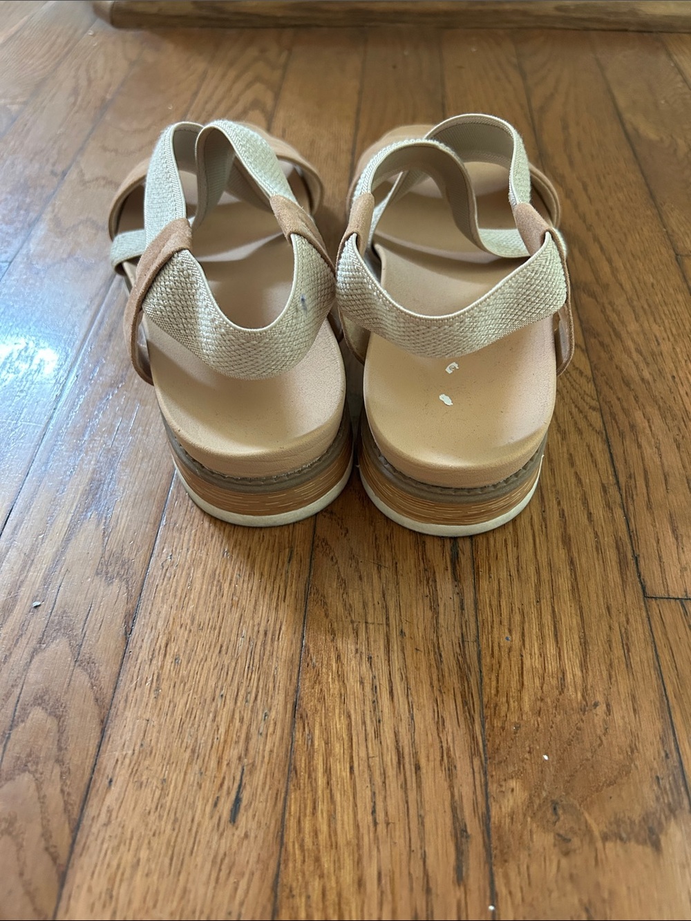 Dr. Scholl's Tan Suede Sandals with Cream Elastic Straps image 4